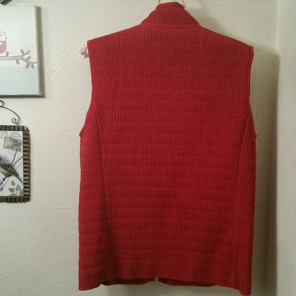 Tehama quilted lined vest, M - Picture 3 of 6